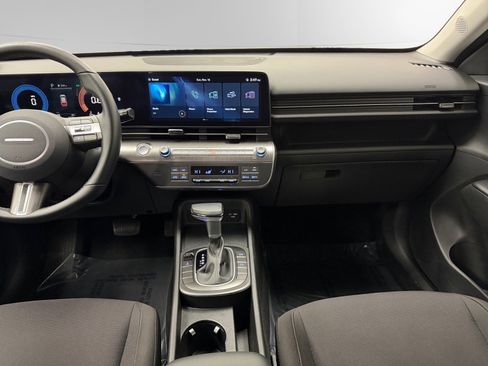 Certified 2025 Hyundai Kona SEL image 11