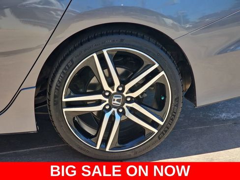 Used 2017 Honda Accord Sport image 35
