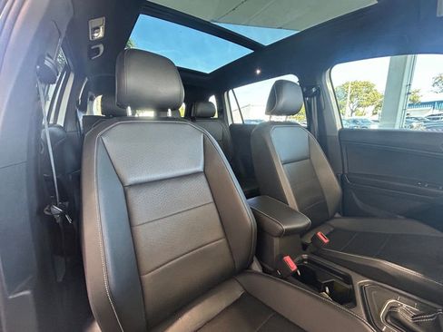 Used 2021 Volkswagen Tiguan SE R-Line image 28