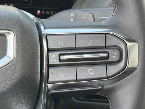 New 2026 GMC Yukon Denali image 12