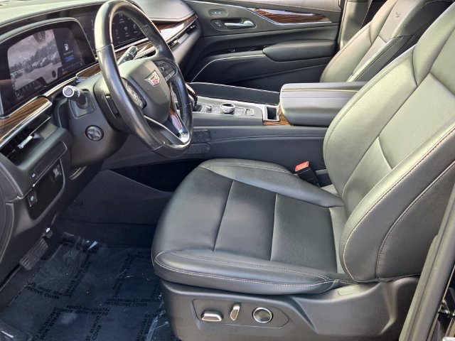 Used 2021 Cadillac Escalade Luxury RWD image 10