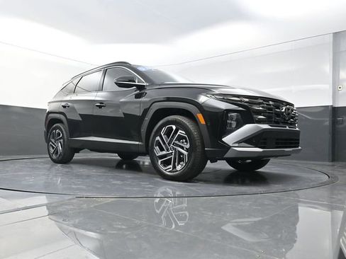 New 2026 Hyundai Tucson Limited AWD/4WD image 32