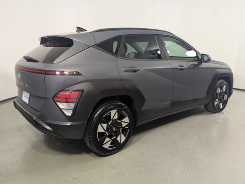 Used 2025 Hyundai Kona SEL FWD image 7