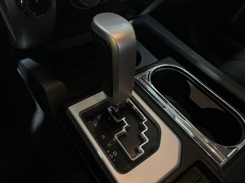 Used 2018 Toyota Tundra SR5 image 19