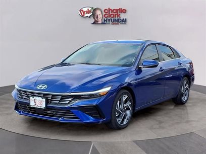 New 2025 Hyundai Elantra Limited