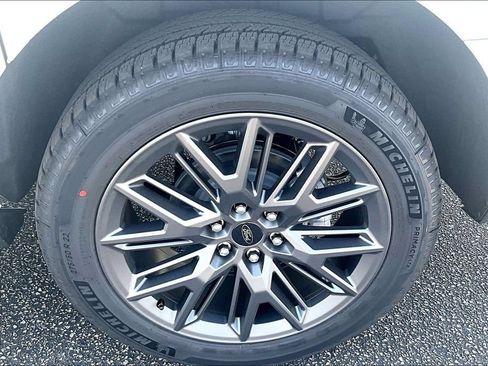 New 2027 Ford Expedition Max Platinum w/ Stealth Appearance Package AWD/4WD image 12