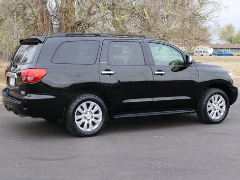 Used 2011 Toyota Sequoia Platinum image 4