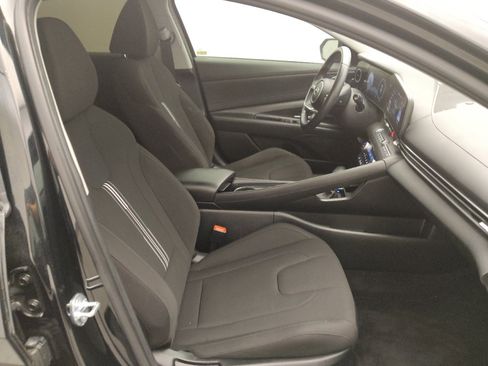 Used 2023 Hyundai Elantra SEL w/ Convenience Package FWD image 21