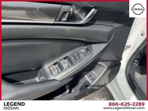 Used 2019 Honda Accord Sport image 13