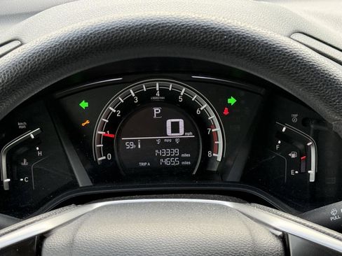 Used 2019 Honda CR-V LX image 19