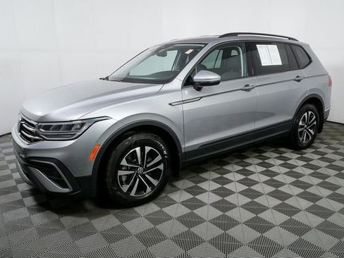 Used 2024 Volkswagen Tiguan S image 3