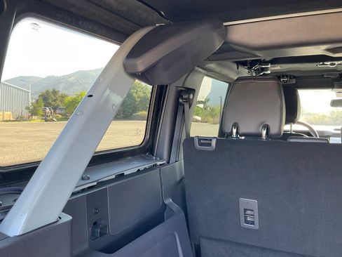 Certified 2024 Ford Bronco Black Diamond w/ Sasquatch Package image 24