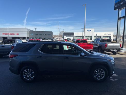Used 2019 Chevrolet Traverse LT w/ LPO, Floor Liner Package AWD/4WD image 5