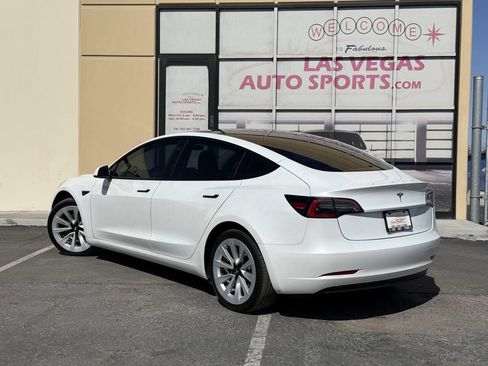 Used 2023 Tesla Model 3 Standard Range RWD image 9