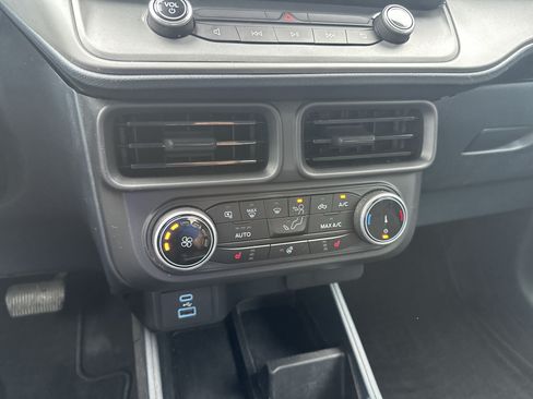Used 2023 Ford Maverick XLT w/ XLT Luxury Package FWD image 18