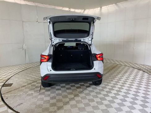 Used 2024 Chevrolet Trax LS w/ LS Convenience Package FWD image 30