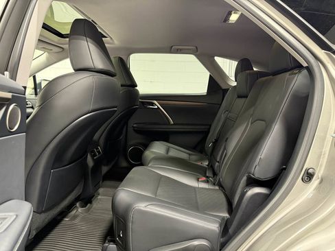 Used 2021 Lexus RX 350L Premium w/ Premium Package image 18