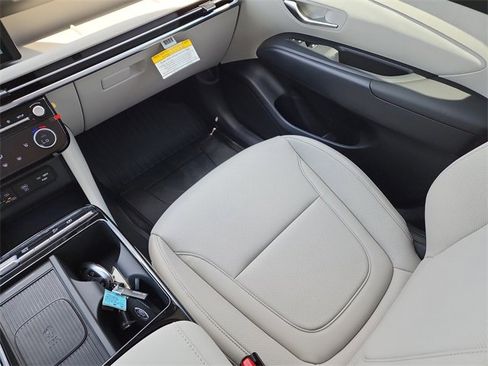 New 2025 Hyundai Tucson SEL image 14