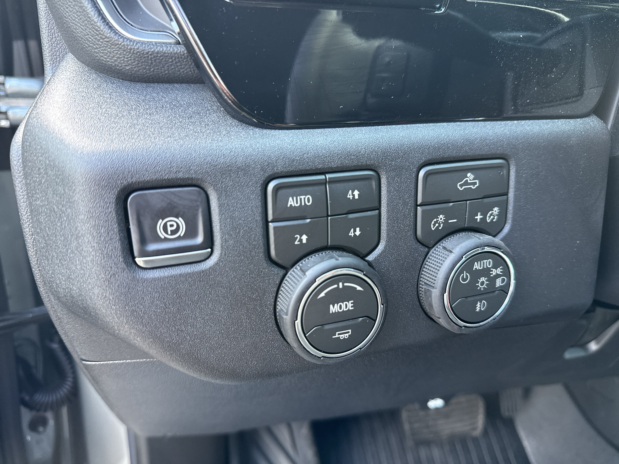New 2026 Chevrolet Silverado 1500 RST w/ Z71 Off-Road Package AWD/4WD image 19