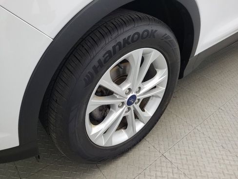 Used 2019 Ford Escape S FWD image 31