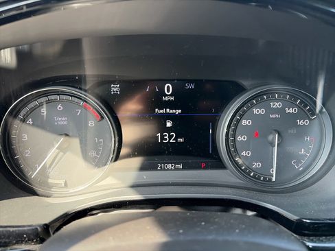 Used 2023 Cadillac XT6 Sport w/ Technology Package AWD/4WD image 14