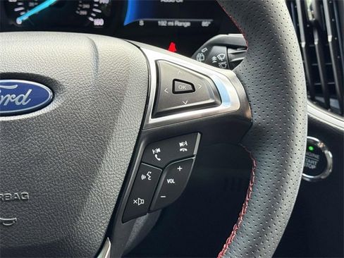 Used 2024 Ford Edge ST-Line w/ Cargo Accessory Package image 19