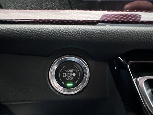 Used 2024 Chevrolet Traverse Z71 image 25