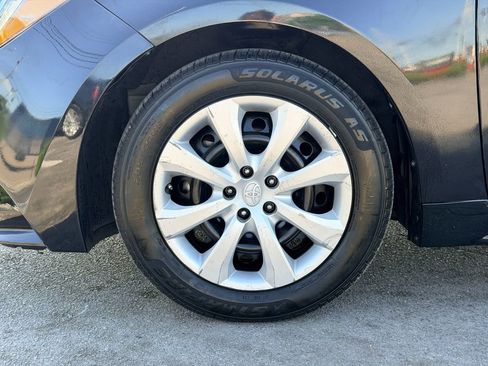Used 2022 Toyota Corolla LE FWD image 26