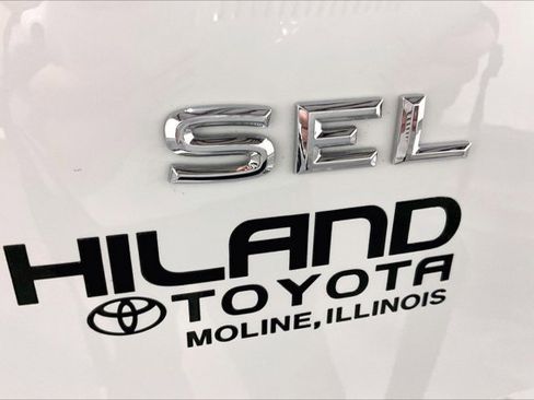 Used 2019 Volkswagen Atlas SEL Premium image 8