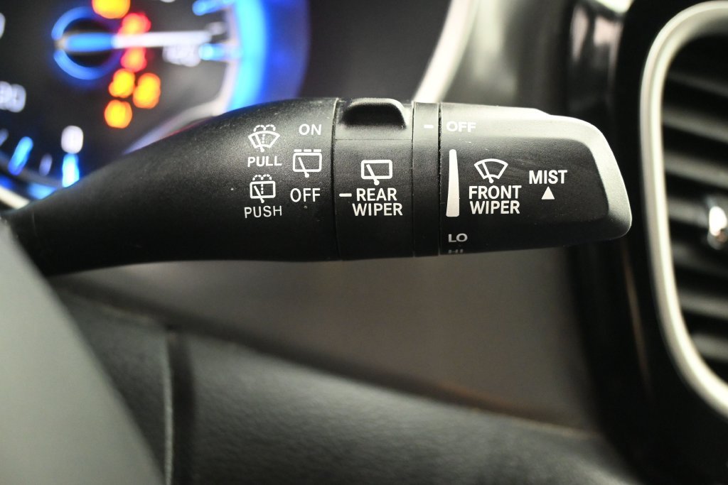 Used 2026 Chrysler Pacifica Select FWD image 18