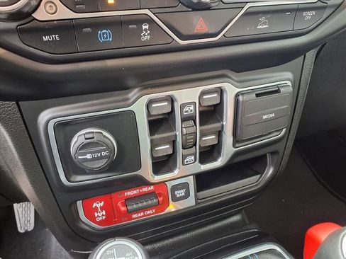 Used 2022 Jeep Wrangler Unlimited Rubicon 4xe w/ Steel Bumper Group image 9