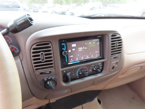Used 1999 Ford F250 Lariat AWD/4WD image 19