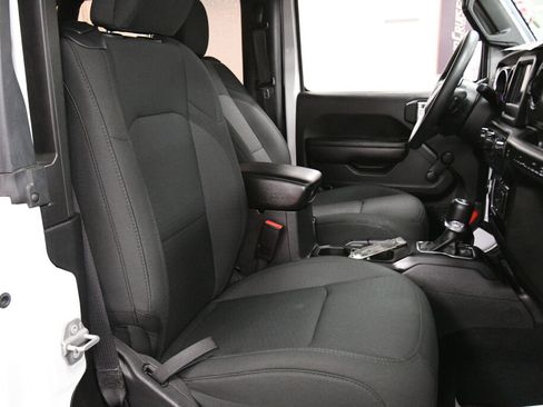 Used 2022 Jeep Wrangler Sport AWD/4WD image 20