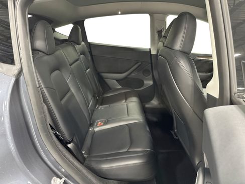 Certified 2023 Tesla Model Y Long Range AWD/4WD image 11