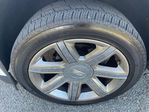 Used 2020 Cadillac Escalade Luxury RWD image 9