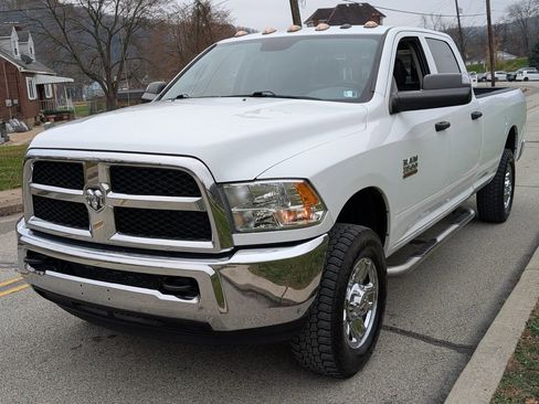 Used 2018 RAM 3500 Tradesman w/ Chrome Appearance Group image 14