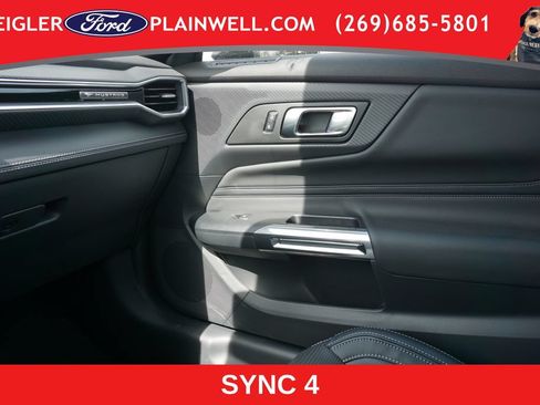 Used 2025 Ford Mustang GT Premium w/ GT Performance Package RWD image 31