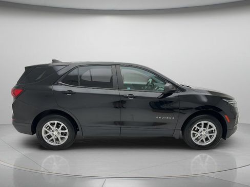 Used 2023 Chevrolet Equinox LS w/ LS Convenience Package AWD/4WD image 6