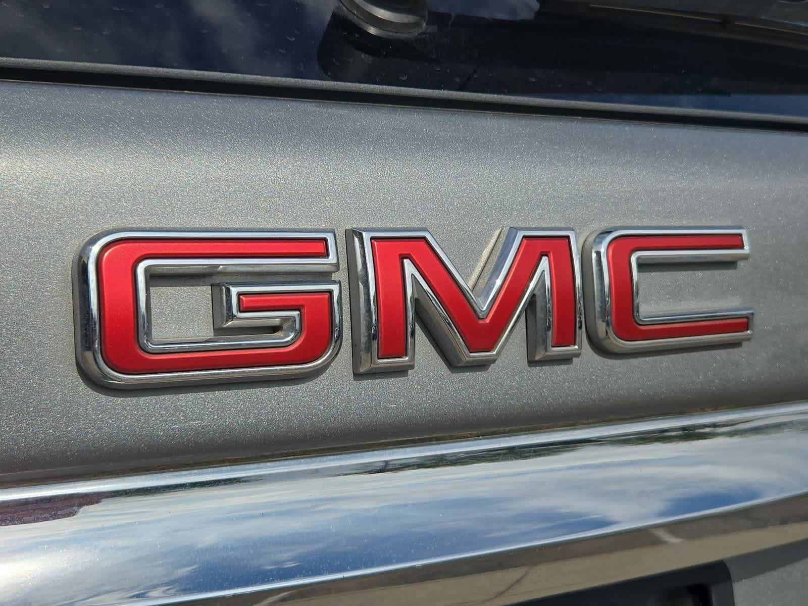Used 2023 GMC Terrain SLT FWD image 12