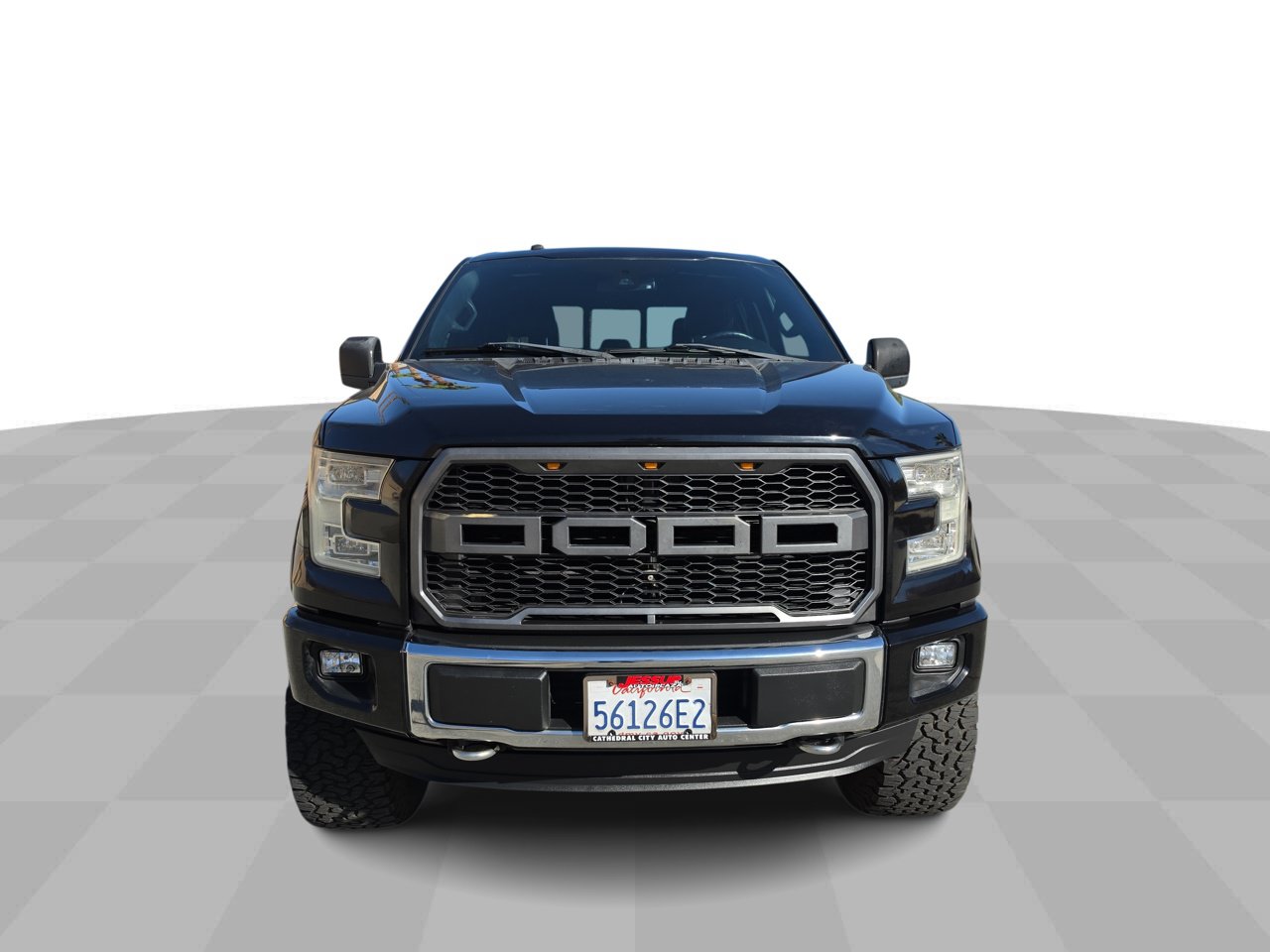 Used 2016 Ford F150 Platinum w/ Equipment Group 701A Luxury AWD/4WD image 3