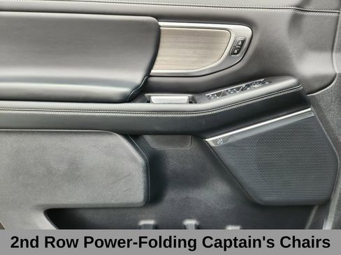 Certified 2025 Ford Expedition Max Platinum image 9