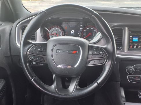 Used 2020 Dodge Charger SXT w/ Blacktop Package image 12