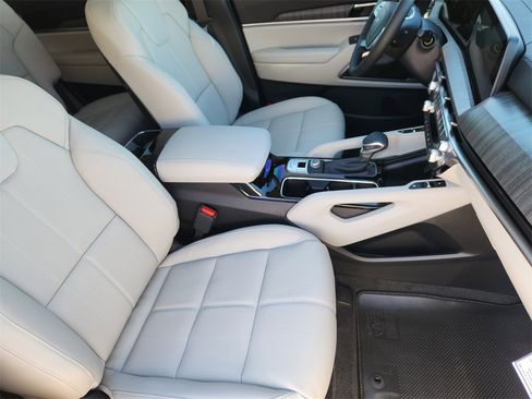 New 2025 Kia Telluride EX image 10