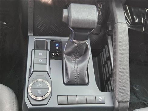 Certified 2025 Toyota Tacoma SR5 image 13