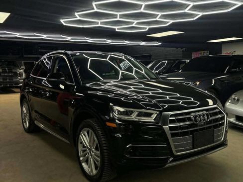 Used 2018 Audi Q5 Prestige w/ Prestige Package image 3