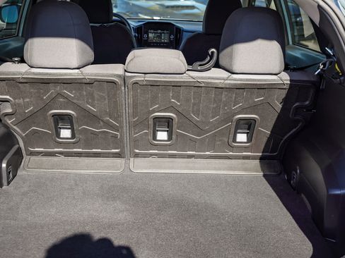 Used 2024 Subaru Crosstrek 2.0i image 25