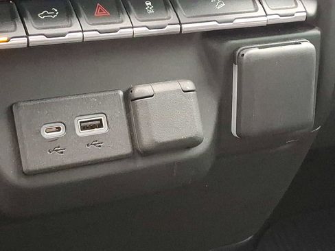 Used 2023 Chevrolet Silverado 1500 Custom Trail Boss image 24