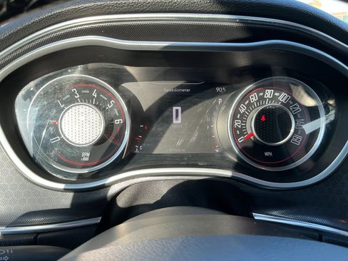 Used 2016 Dodge Challenger SXT Plus image 12