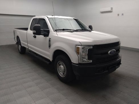 Used 2019 Ford F250 XL w/ Power Equipment Group RWD image 13