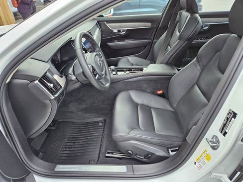 Used 2023 Volvo S90 B6 Plus w/ Protection Package Premier image 21